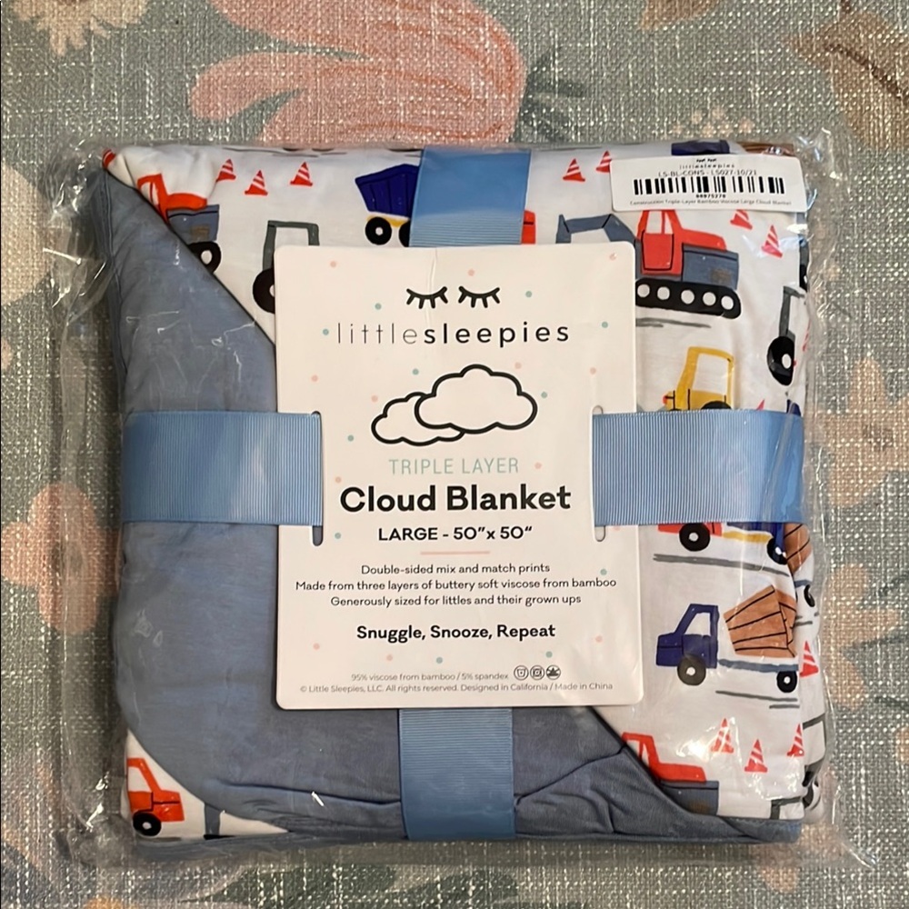 Little Sleepies Construction Cloud Blanket - Blue and White